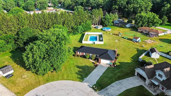 57161 Clona CT, South Bend, IN 46619