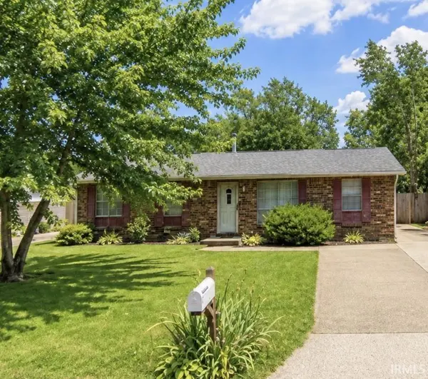 1813 N Colony RD, Evansville, IN 47715
