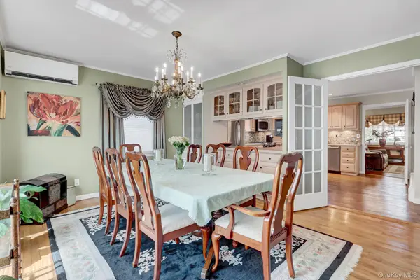 1188 New York AVE, Franklin Square, NY 11010
