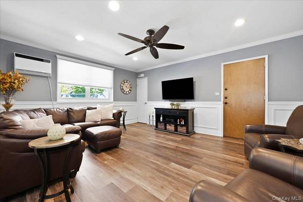 25502 61st AVE #3-902, Little Neck, NY 11362