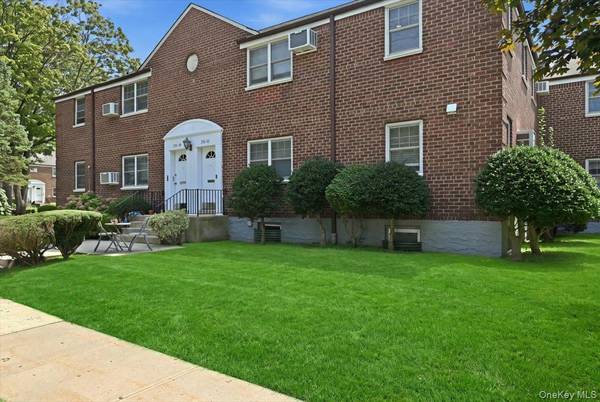 25502 61st AVE #3-902, Little Neck, NY 11362