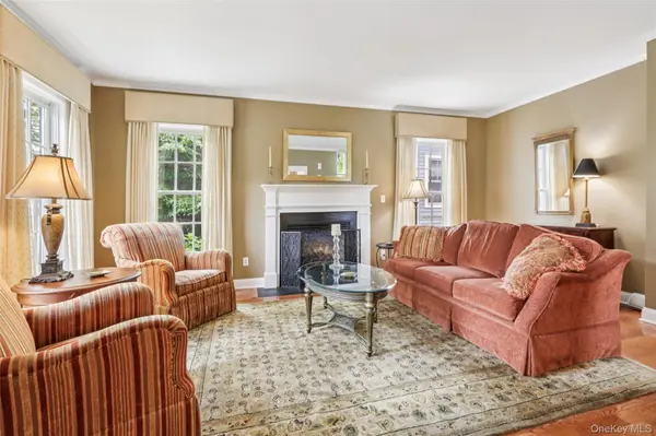 2 Sly ST, Warwick, NY 10990