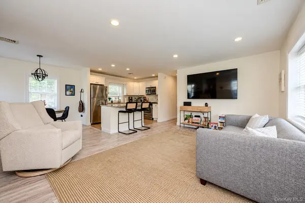 108 Neptune BLVD #Upper, Long Beach, NY 11561