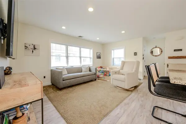 108 Neptune BLVD #Upper, Long Beach, NY 11561