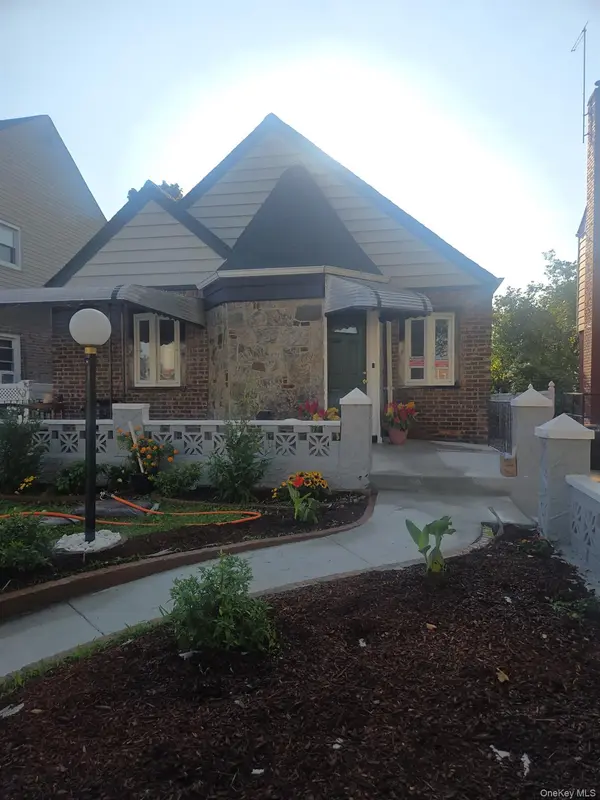 11547 223rd ST, Cambria Heights, NY 11411