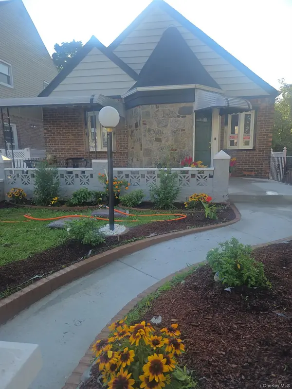 11547 223rd ST, Cambria Heights, NY 11411