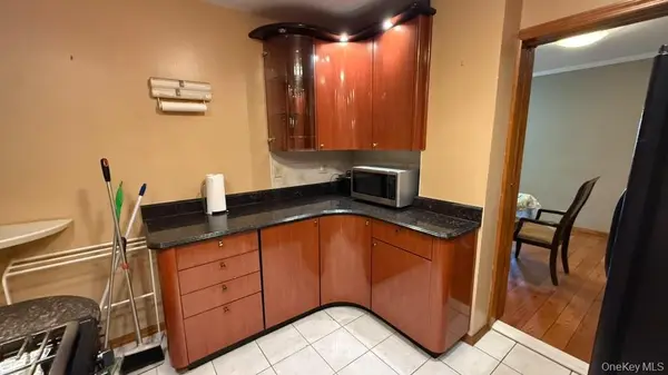 9710 62nd DR #5E, Rego Park, NY 11374