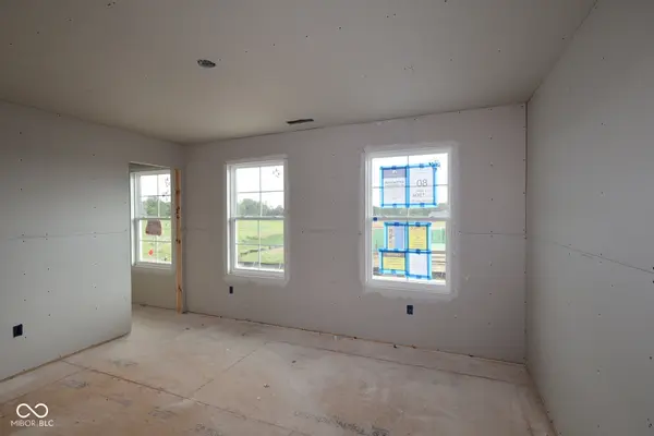 1904 Victor Higgins DR, Shelbyville, IN 46176