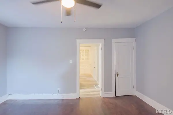 4234 Dewey AVE, St Louis, MO 63116