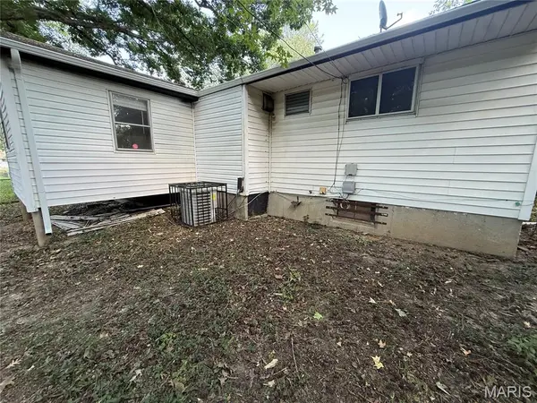 10629 Glen Garry RD, Unincorporated, MO 63137
