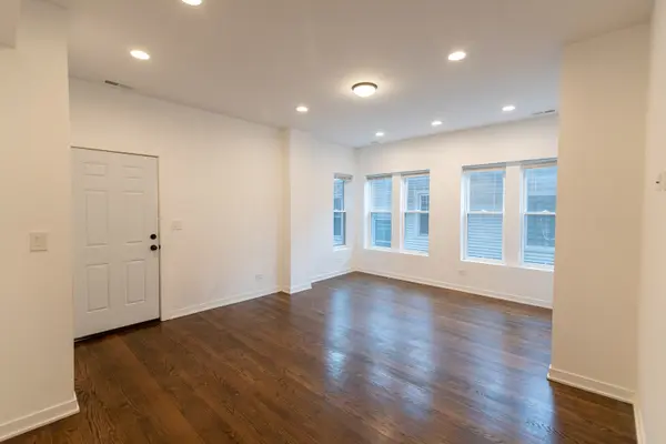 1339 W Early AVE #3R, Chicago, IL 60660