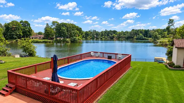 6797 Lakeshore DR, Portage, IN 46368