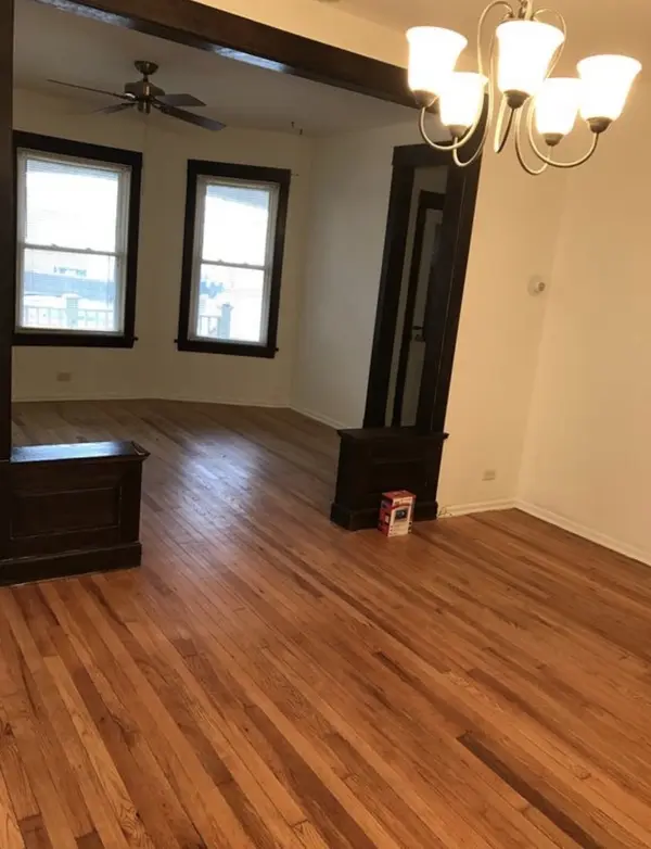 5102 W Sunnyside AVE, Chicago, IL 60630