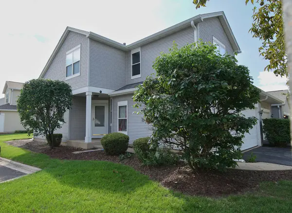 143 Woodland CIR, North Aurora, IL 60542