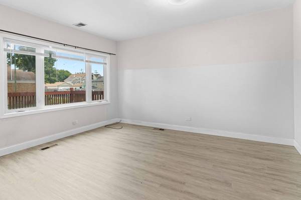 4607 S Wallace ST, Chicago, IL 60609