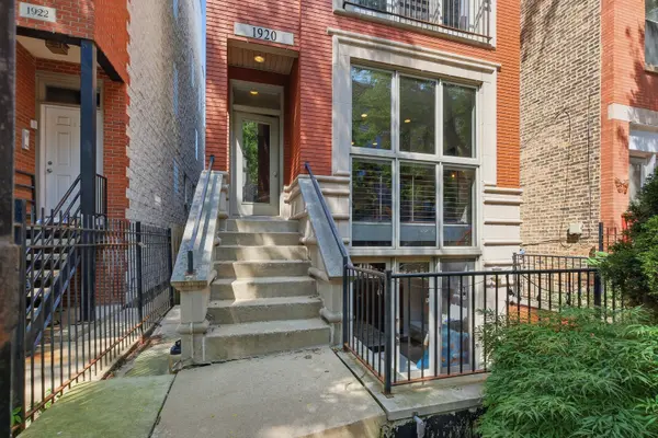 1920 W Diversey Pkwy #1, Chicago, IL 60614