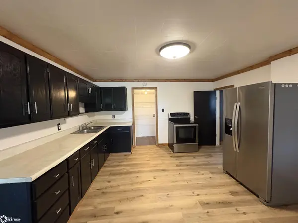 405 E Pleasant, Cincinnati, IA 52549