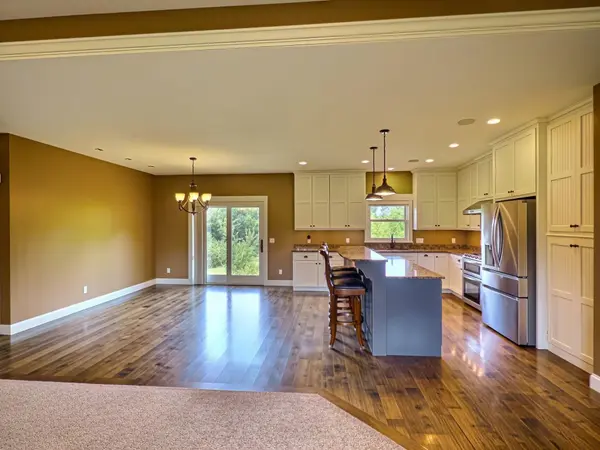 10776 43rd ST NW, Annandale, MN 55302