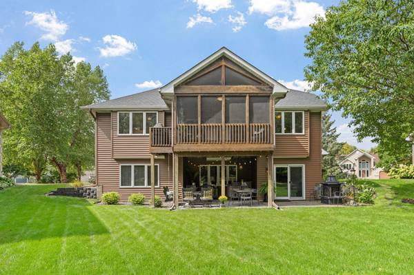 6618 Wild Turkey TRL, Lino Lakes, MN 55014
