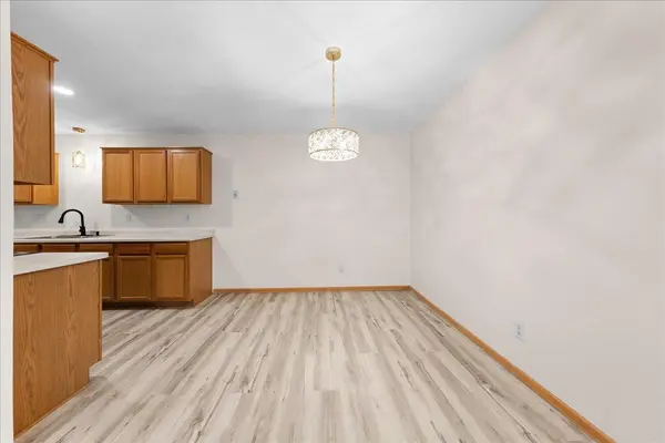 617 Grandview WAY, Hudson, WI 54016