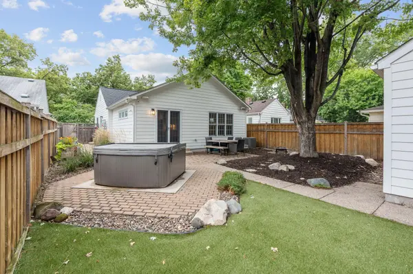 5541 Vincent AVE S, Minneapolis, MN 55410