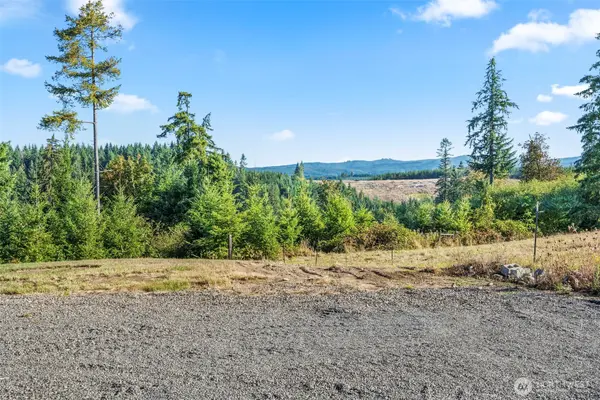 203 Oppelt RD, Chehalis, WA 98532