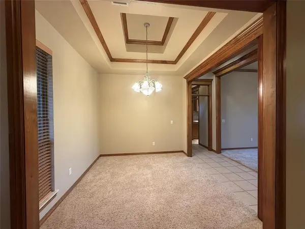 613 Okie Ridge RD, Yukon, OK 73099