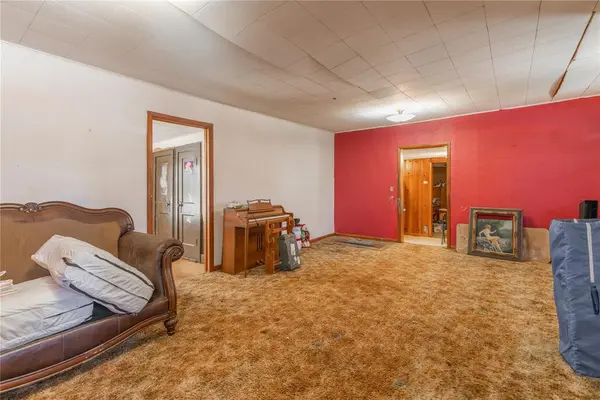 1923 W Louisiana AVE, Chickasha, OK 73018