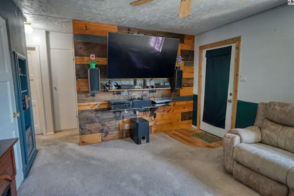 415 E Avenue A, Mcpherson, KS 67460