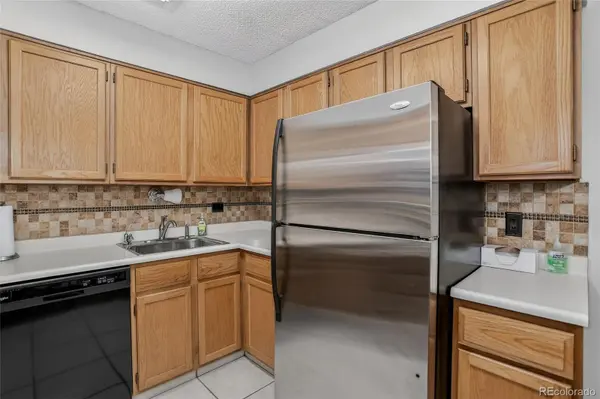 3344 S Ammons ST #16-202, Denver, CO 80227