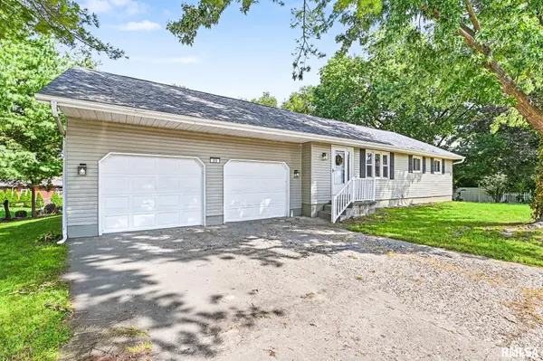 3105 BLOOMINGTON RD, East Peoria, IL 61611