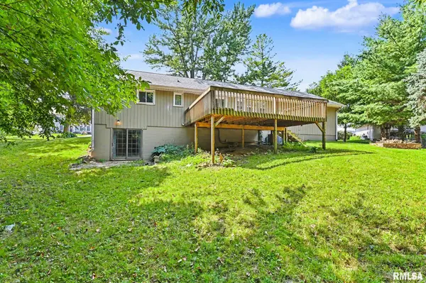 3105 BLOOMINGTON RD, East Peoria, IL 61611