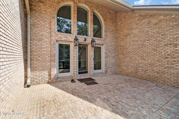 683 Wild Plum Drive, Crossville, TN 38555
