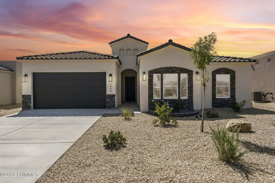 3533 Belmont LN, Las Cruces, NM 88012