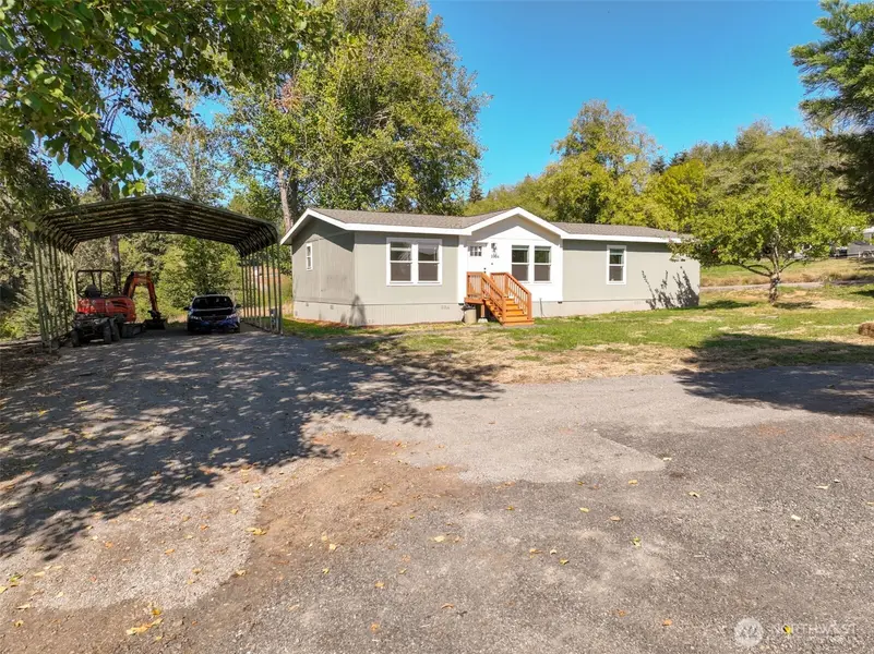 1004 Stella RD, Longview, WA 98632