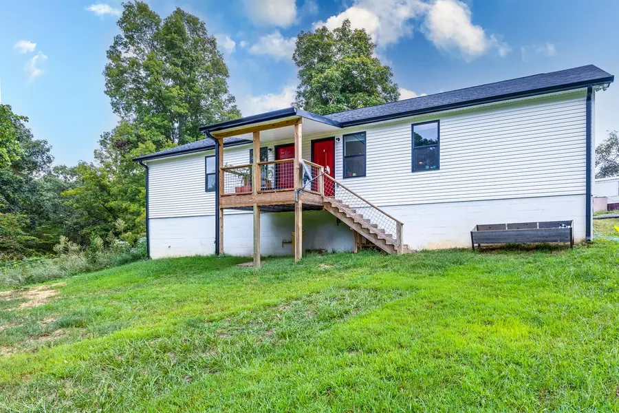 7123 Hwy 100, Bon Aqua, TN 37025