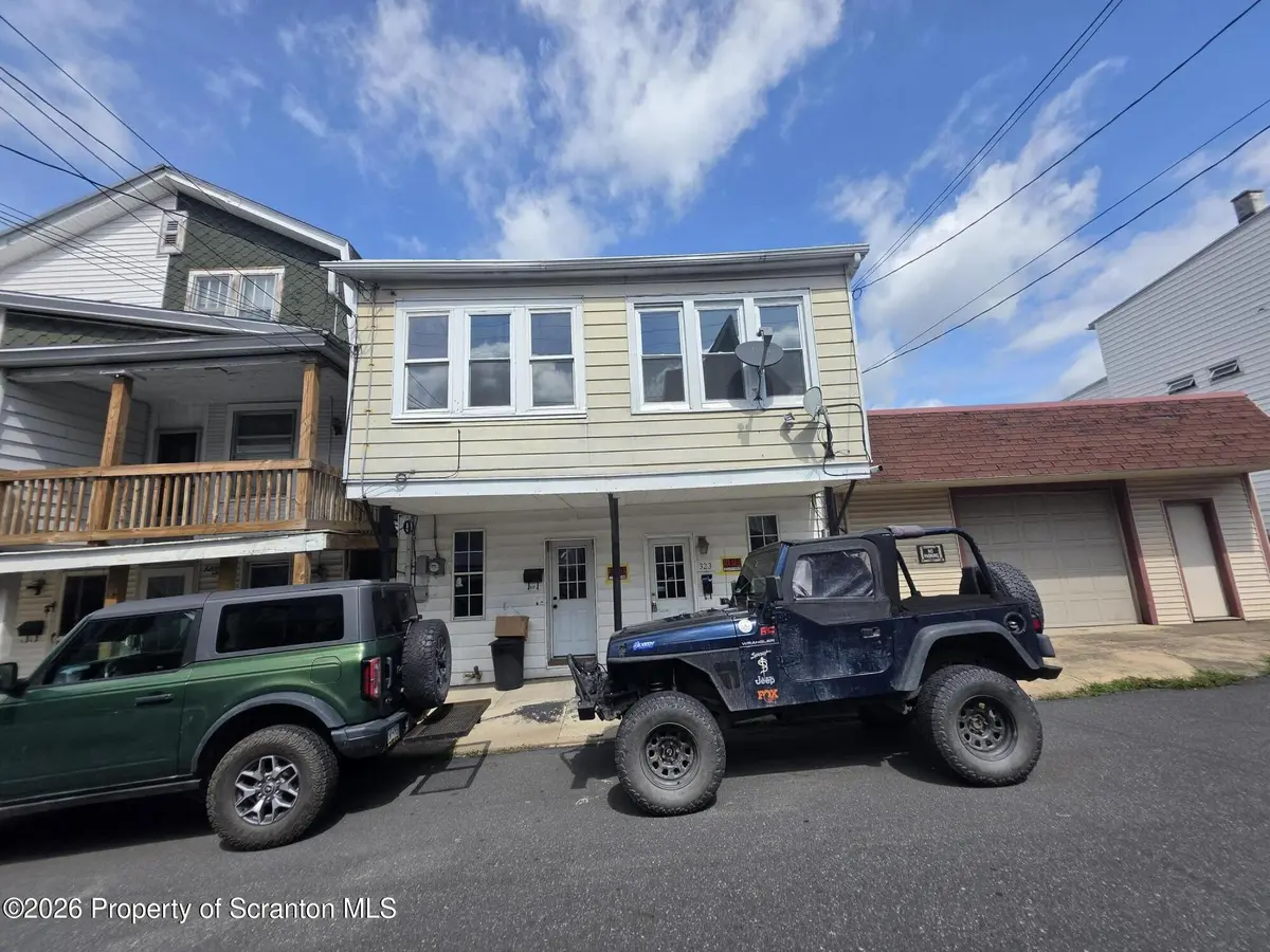 325 W Saylor ST #323, Mount Carmel, PA 17851
