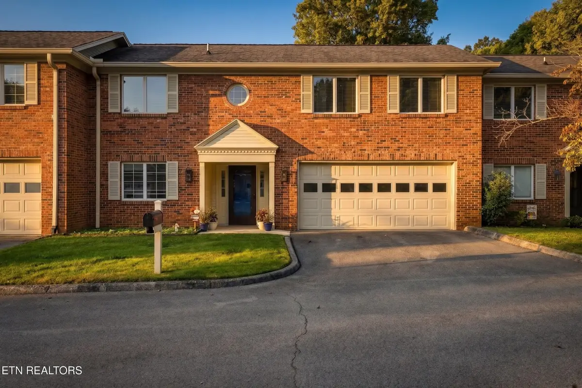 1003 Hardwick Drive, Maryville, TN 37803