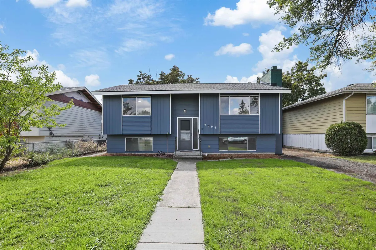 2908 E Cleveland Ave, Spokane, WA 99207