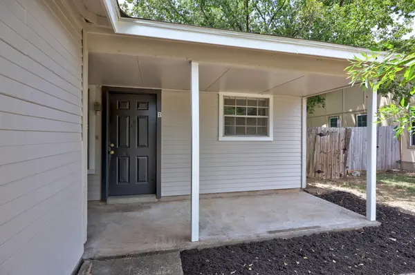 8711 Pineridge DR, Austin, TX 78729