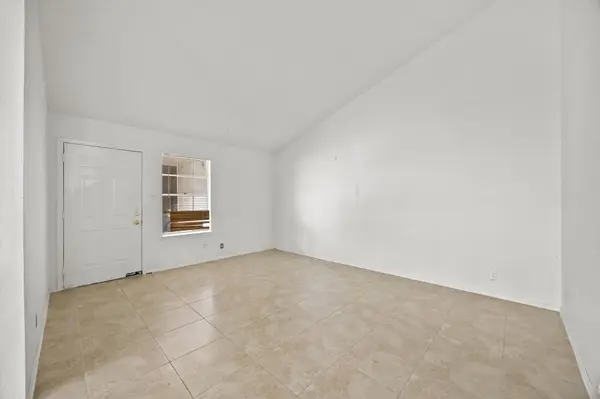 8711 Pineridge DR, Austin, TX 78729