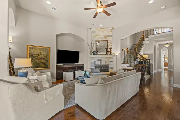 410 Indianwood DR, Lakeway, TX 78738