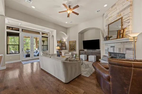 410 Indianwood DR, Lakeway, TX 78738