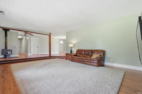 8 Meridian DR, Hartford City, IN 47348