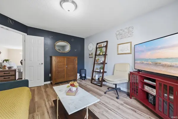 11017 La Fortuna WAY, Roanoke, IN 46783