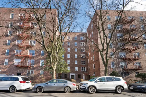 39-35 51st ST #6E, Woodside, NY 11377