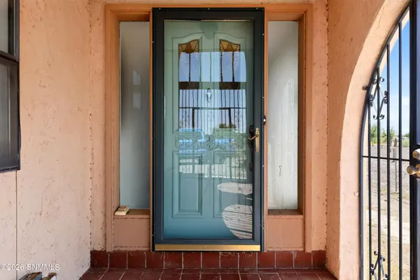 1124 Green Meadows RD, Anthony, NM 88021