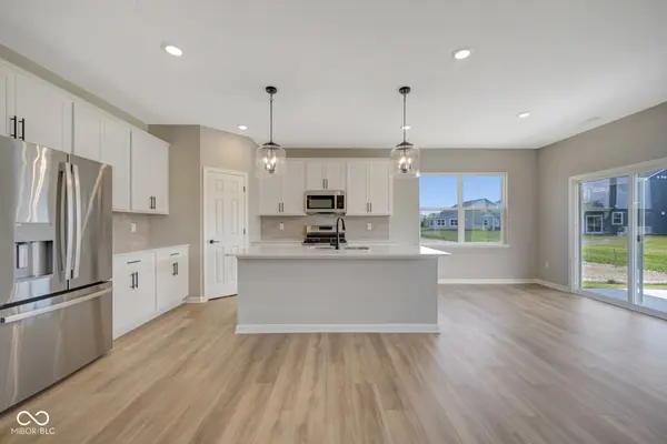 10053 Rosalee DR, Noblesville, IN 46060
