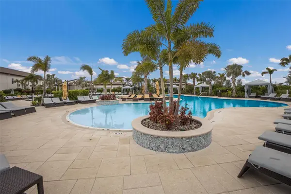 3471 HILLTOP CIR, Bradenton, FL 34211