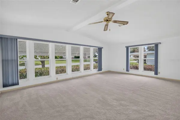 1506 HILLCREST DR, Lady Lake, FL 32159